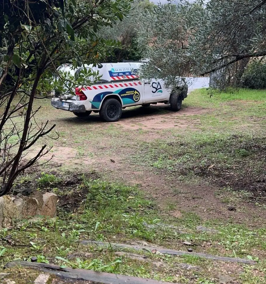 Véhicule d'intervention 4x4 chez un particulier