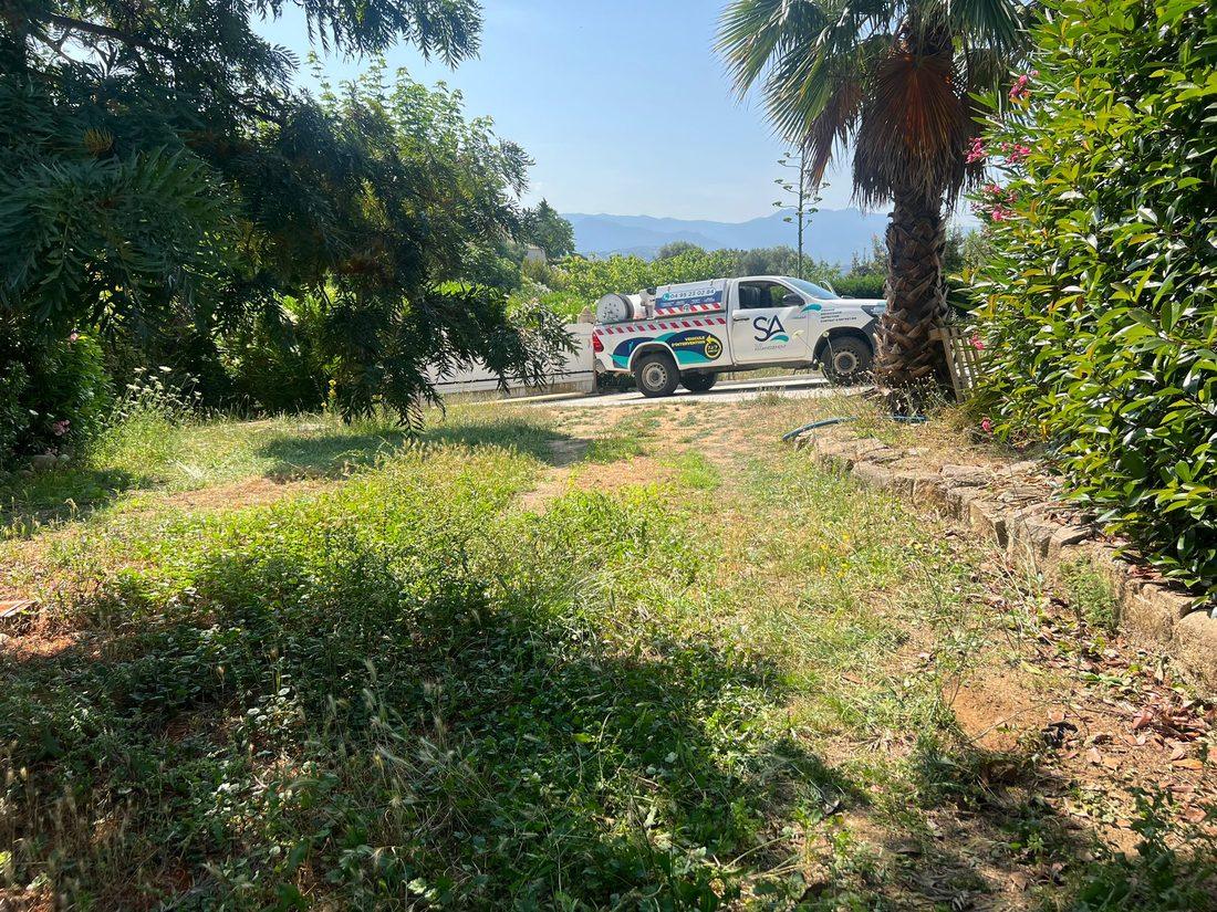 Vidange de fosse septique par camion pompe en Corse